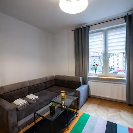 Karola Miarki شقة *